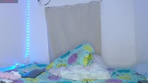 Snapshot of evaluna_horny_ chatting on July 21, 9:28 pm evaluna horny online show from July 21, 9:28 pm
