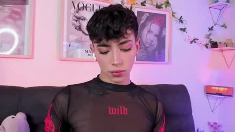 Evan voss  help me get 200 likesindependent model online show from April 16, 9:39 pm