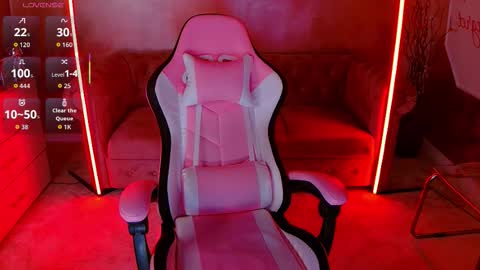 Eva online show from November 26, 5:14 pm