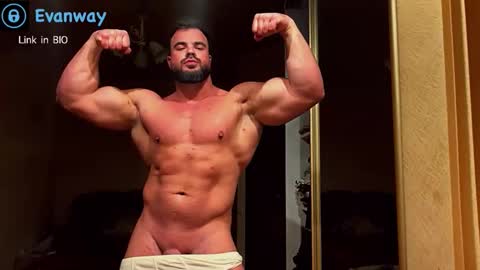 EvanHOTi online show from April 2, 10:07 pm