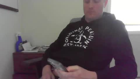 Snapshot of evans008 chatting on April 6, 6:31 pm EvanS online show from April 6, 6:31 pm