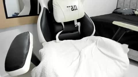 Evan online show from March 20, 2:11 pm