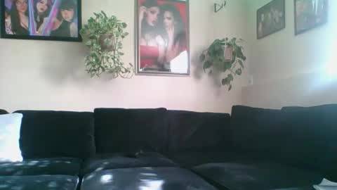 evanschris2048 online show from November 12, 8:41 pm