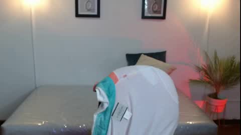 Evanssa lx online show from November 20, 7:35 pm