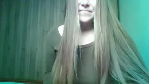 evasapples2026 online show from January 16, 7:18 pm