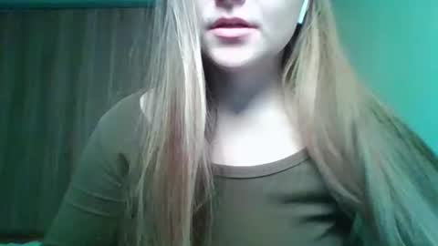 evasapples2026 online show from January 18, 1:04 pm