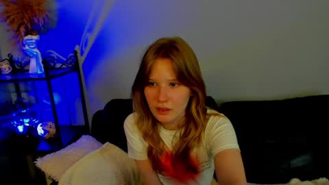 Eva online show from December 8, 7:54 pm