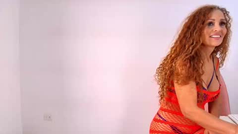  EVA LUNA online show from February 9, 10:54 pm