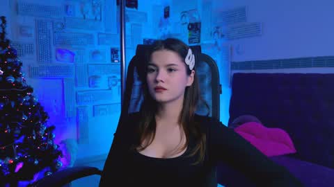 Snapshot of evathopson chatting on December 26, 3:10 pm Eva  next stream -  - 1600 UTC2000  online show from December 26, 3:10 pm