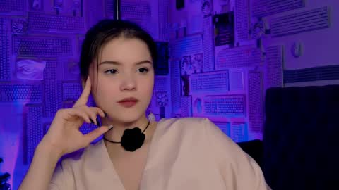 Snapshot of evathopson chatting on February 1, 3:07 pm Eva  next stream -  - 1600 UTC2000  online show from February 1, 3:07 pm