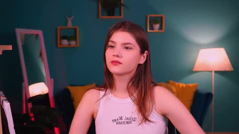 Snapshot of evathopson chatting on February 9, 3:45 pm Eva  next stream -  - 1600 UTC2000  online show from February 9, 3:45 pm