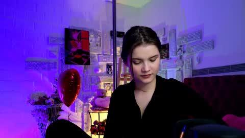 Snapshot of evathopson chatting on February 13, 3:24 pm Eva  next stream -  - 1600 UTC2000  online show from February 13, 3:24 pm