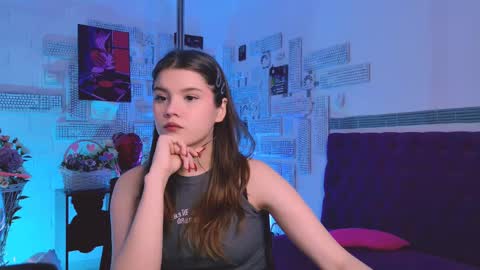 Snapshot of evathopson chatting on February 28, 11:58 am Eva  next stream -  - 1600 UTC2000  online show from February 28, 11:58 am