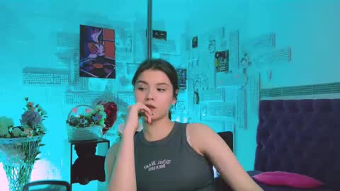 Snapshot of evathopson chatting on March 1, 3:38 pm Eva  next stream -  - 1600 UTC2000  online show from March 1, 3:38 pm