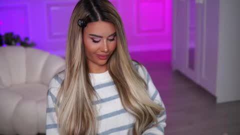 Eva online show from October 27, 8:35 pm