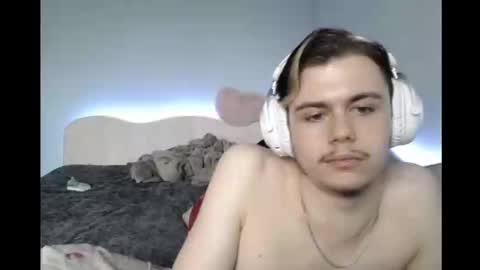 Snapshot of eve_lacroix chatting on January 12, 9:30 am Alex online show from January 12, 9:30 am