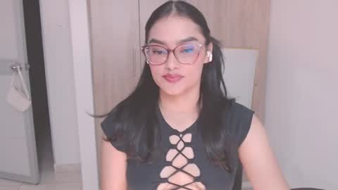 Snapshot of eve_rox18 chatting on July 23, 5:27 am Eve Rox18 online show from July 23, 5:27 am