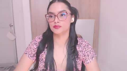 Snapshot of eve_rox18 chatting on July 26, 4:14 pm Eve Rox18 online show from July 26, 4:14 pm