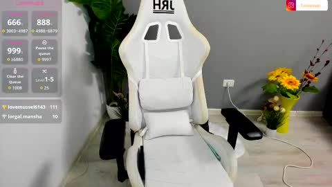 eveeevian online show from March 7, 10:07 pm