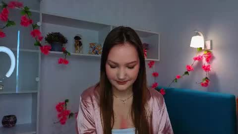 evegreenlee online show from June 26, 9:14 am