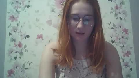 Snapshot of eveliina_shy chatting on February 21, 4:19 pm Evelina online show from February 21, 4:19 pm