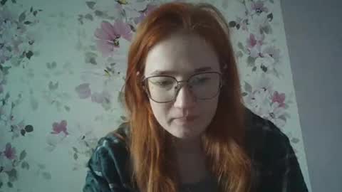 Snapshot of eveliina_shy chatting on February 26, 6:45 am Evelina online show from February 26, 6:45 am