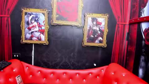 Evelin Hellsing online show from May 8, 11:43 pm