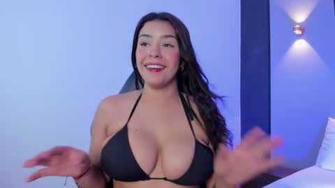 Snapshot of evelin_villan chatting on July 12, 2:24 am E V E L I N online show from July 12, 2:24 am