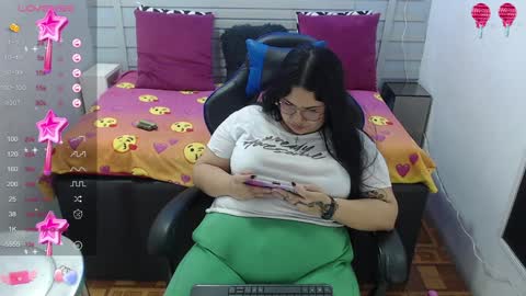 Snapshot of evelin_zaens chatting on January 10, 7:57 am evelin zaens online show from January 10, 7:57 am