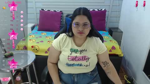Snapshot of evelin_zaens chatting on January 11, 10:19 am evelin zaens online show from January 11, 10:19 am