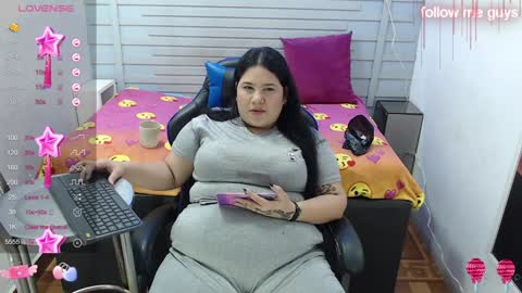 Snapshot of evelin_zaens chatting on February 4, 7:51 am evelin zaens online show from February 4, 7:51 am