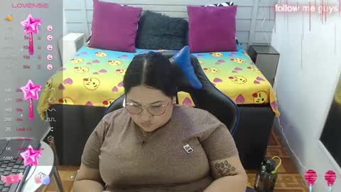 Snapshot of evelin_zaens chatting on February 9, 7:16 am evelin zaens online show from February 9, 7:16 am