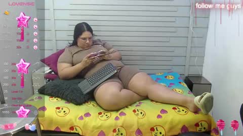 Snapshot of evelin_zaens chatting on February 9, 10:20 am evelin zaens online show from February 9, 10:20 am