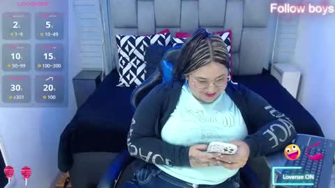 Snapshot of evelin_zaens chatting on October 2, 5:03 am evelin zaens online show from October 2, 5:03 am