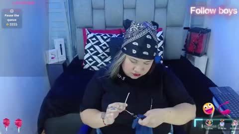 Snapshot of evelin_zaens chatting on October 19, 4:57 am evelin zaens online show from October 19, 4:57 am