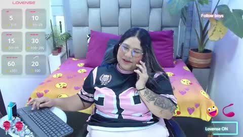 evelin zaens online show from April 14, 5:02 am