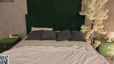 Snapshot of evelina_chapman chatting on May 13, 1:14 am Evelina online show from May 13, 1:14 am