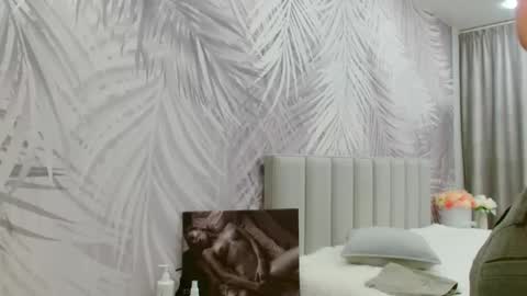 evelove online show from February 28, 5:36 pm