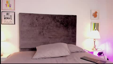 evelyn ebony online show from February 12, 2:54 pm