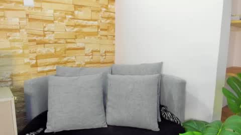 evelyn__rose1 online show from August 6, 2:13 am