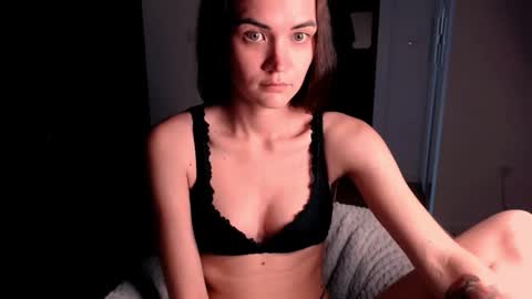 Snapshot of evelyn_gg chatting on September 21, 3:46 pm Evelyn online show from September 21, 3:46 pm