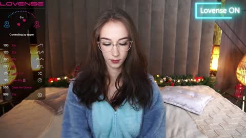 evelyn rush1 online show from December 15, 10:26 pm