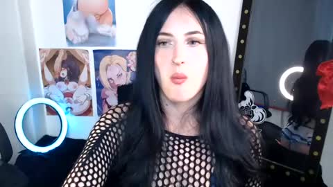 Snapshot of evelyn_sheeran chatting on July 19, 6:06 am Julieta online show from July 19, 6:06 am