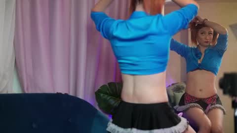  Evelyn  online show from May 25, 6:58 pm