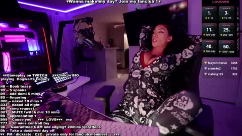 Evelyne online show from January 16, 1:27 am