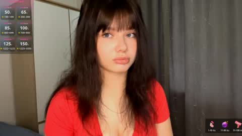 Snapshot of evelynhudson chatting on June 2, 9:33 am Evelyn Velvet online show from June 2, 9:33 am