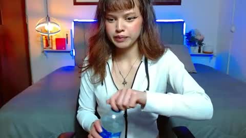 Snapshot of evelynn_fox_ chatting on July 2, 8:15 pm evelynn_fox_ online show from July 2, 8:15 pm