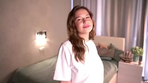 Snapshot of evelynnclaire chatting on June 16, 6:38 am Emily online show from June 16, 6:38 am