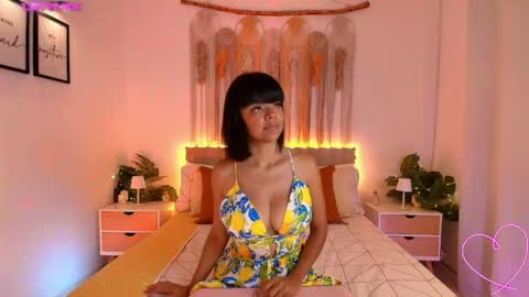 Evy Owen online show from May 22, 9:09 pm