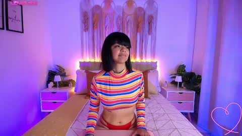 Evy Owen online show from May 29, 2:04 pm